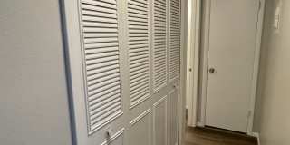 Amazing Renovated Apartments! Gallery 10