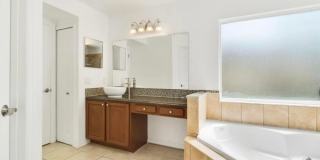 5 Bedroom 3 Bathroom and private pool Home For Rent in Davenport Gallery 17