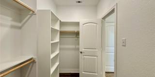 703 Moseley Lane Gallery 12