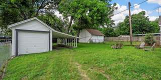 Beautifully Updated 2/2 Cottage - Available now! Gallery 23