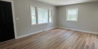 3 bedroom, 1 bath house for rent right by Kittrell Elementary School! Gallery 7