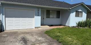 Great single level 2 bed/1 bath duplex in Thurston! Gallery 1