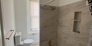 923 HYATT Street Gallery 1