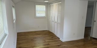 307 West Ells Avenue Gallery 19