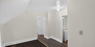 Charming 2BR Duplex in Buffalo Gallery 9
