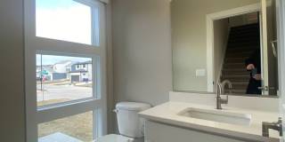 Luxury Newer Construction Home! Gallery 10
