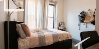 3 bed steps from Berklee Gallery 8