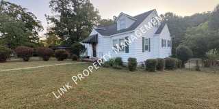 SPACIOUS CHATTANOOGA HOME WITH FINISHED BASEMENT, MULTIPLE FLEX ROOMS & LARGE CORNER LOT Gallery 1