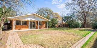 3423 56th Street Gallery 31