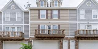 2 Bedroom 2 Bathroom Town House - End Unit Gallery 77