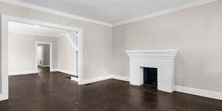 3017 Broadway Street Gallery 5