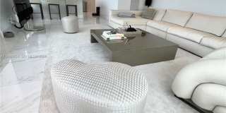 1435 Brickell Ave Gallery 4