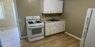 8100 MEADOW Avenue Gallery 3