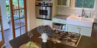 Gorgeous Waterfront Home on Bainbridge Island Gallery 6