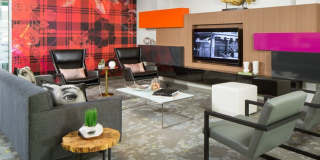 Avia Lowry Gallery 46