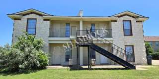 2/1 Fourplex in Midway ISD! Gallery 1