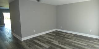 14212 Northeast 4th Avenue Gallery 13