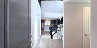4735 Holly Avenue Gallery 4