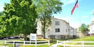 Lower-Level Roy 2 Bedroom, 1 Bathroom Condo Available! Gallery 1