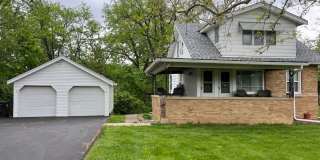 Fully Furnished 1 Bedroom, 1 Bathroom Duplex Unit in Peoria FOR LEASE Fully Furnished 1 Bedroom, 1 Bathroom Duplex Unit in Peoria FOR LEASE Gallery 1