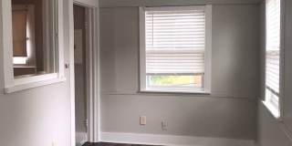 Historic Sanford Second Floor 1BR/1BA Apartment Available Now! Gallery 3