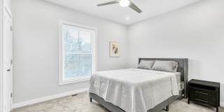 Newly Renovated 2 Bed, 2.5 Bath Furnished Home in Columbus Gallery 26