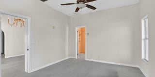 467 Northeast 31st Street Gallery 12