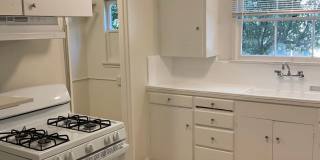 2 Bedroom 1.75 Bathroom in Riverside 2 Bedroom 1.75 Bathroom in Riverside Gallery 19