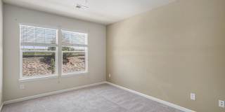 Spacious 3 bedroom in the heart of Castle Rock! Gallery 23