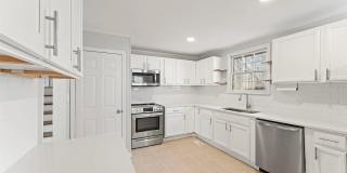 1000 Jacque Circle Gallery 5