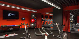 Coronado Place and Towers - Student Housing Gallery 7