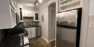 STUDIO APARTMENT LEASING NOW! 1/2 DEPOSIT SPECIAL Gallery 5