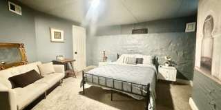 1930's Gem! Gallery 26