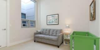 1132 W Adams Street Gallery 13