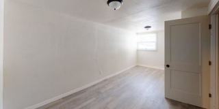 710 East Avenue F Gallery 7