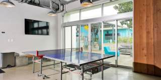 Nineteen 01 Gallery 28