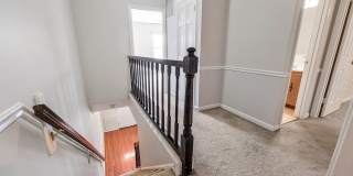 2852 YARN Court Gallery 16