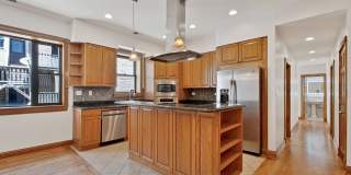 4544 N Western Avenue Gallery 11
