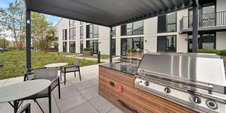 Triangle Square Gallery 12