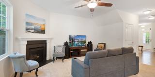 Incredible 3be/2.5ba House In Quiet Neighboorhood Gallery 3