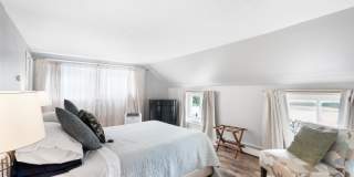 209 Hudson Ave Gallery 23
