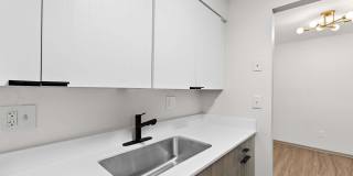 Oval Spring Apartments Gallery 37