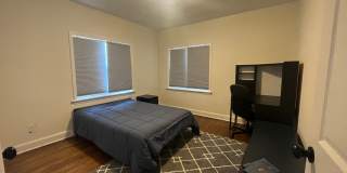 2 minutes away from Rhodes College! Beautifully Renovated! Pets are owner's approval, fees do apply. Gallery 25