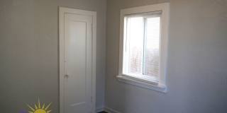 Cozy 2 Bed 1 Bath 728qft single family home in Oak Park Gallery 12