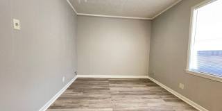 Bulldog Crossing Gallery 19