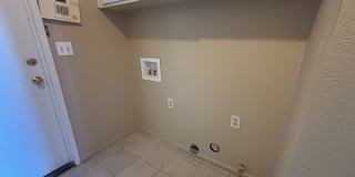 Charming Single Family Home! Available 8/10/2026 -HOME IS CURRENTLY OCCUPIED! Gallery 14