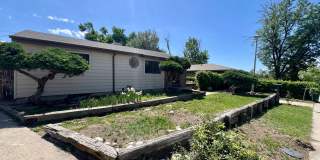 Wonderful Bungalow Style Home Near Olde Town Arvada Gallery 1