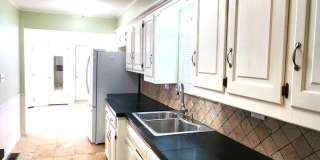 3 Bed 2 Bath Townhome in Lakehurst Add NW OKC Gallery 12