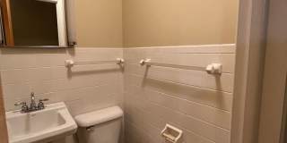 Beautiful 3 Bedroom Home in Normal! Gallery 11