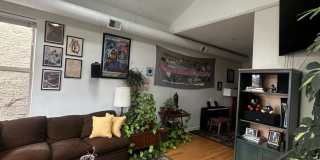 1627 West Grand Ave. Gallery 4